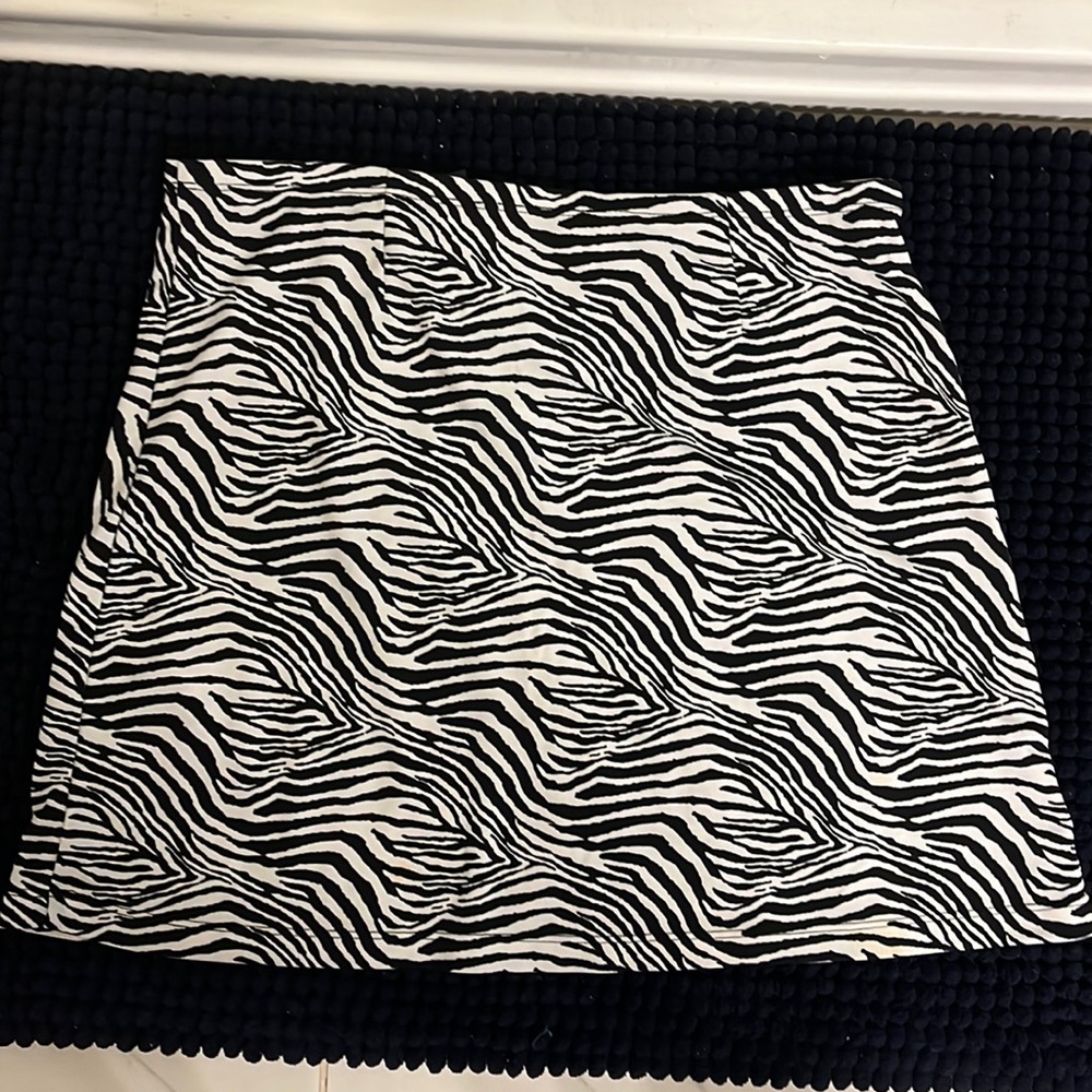 Express zebra skirt